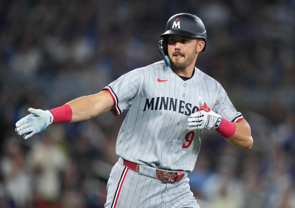 Trevor Larnach hits 3-run homer in 7-run 3rd inning as Twins beat Blue Jays 7-4
